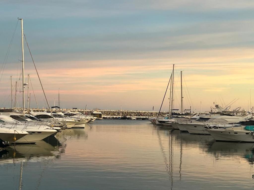 Appartamento Espectacular Hogar En La Playa Marbella